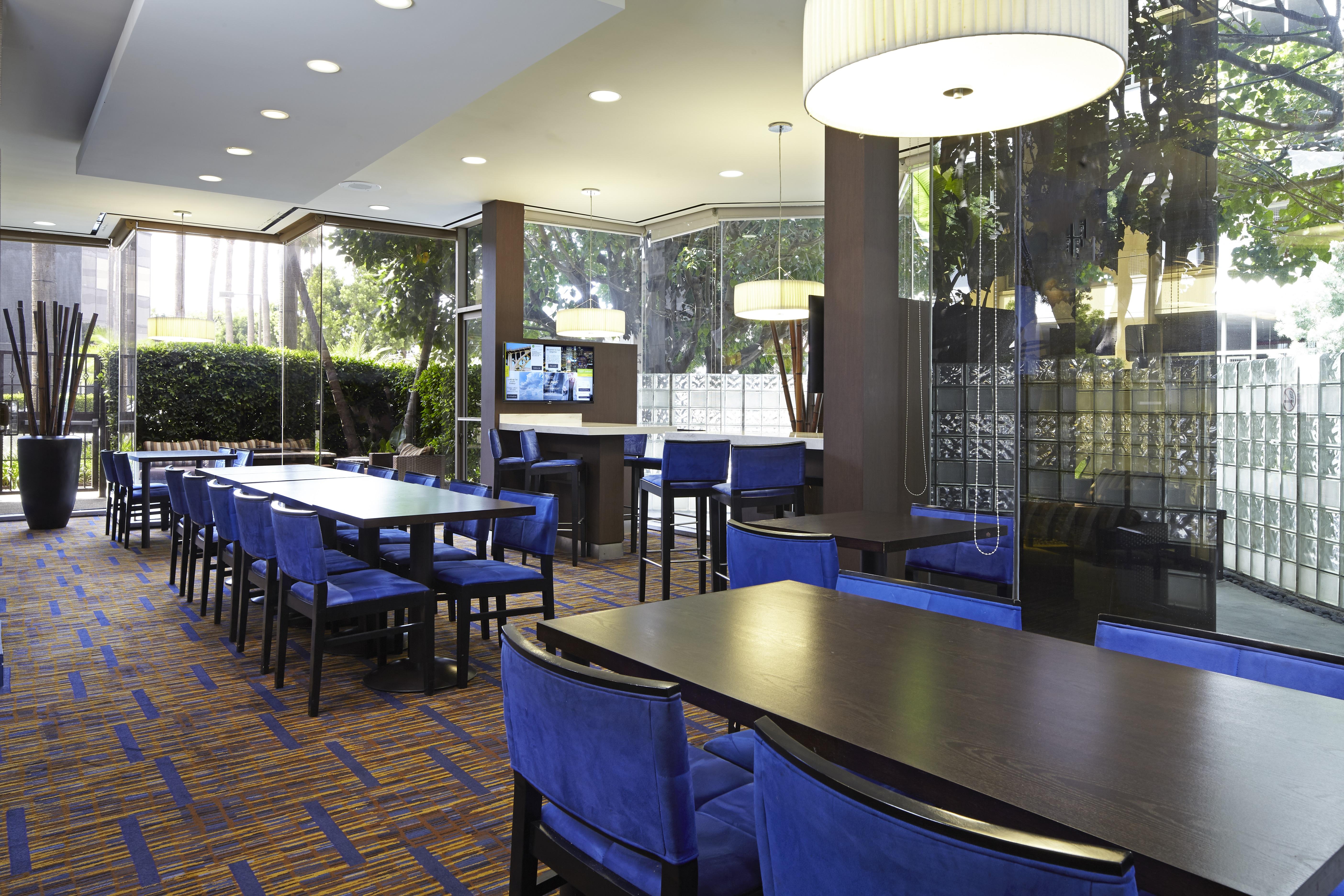 Courtyard By Marriott Los Angeles Lax / Century Boulevard Екстериор снимка
