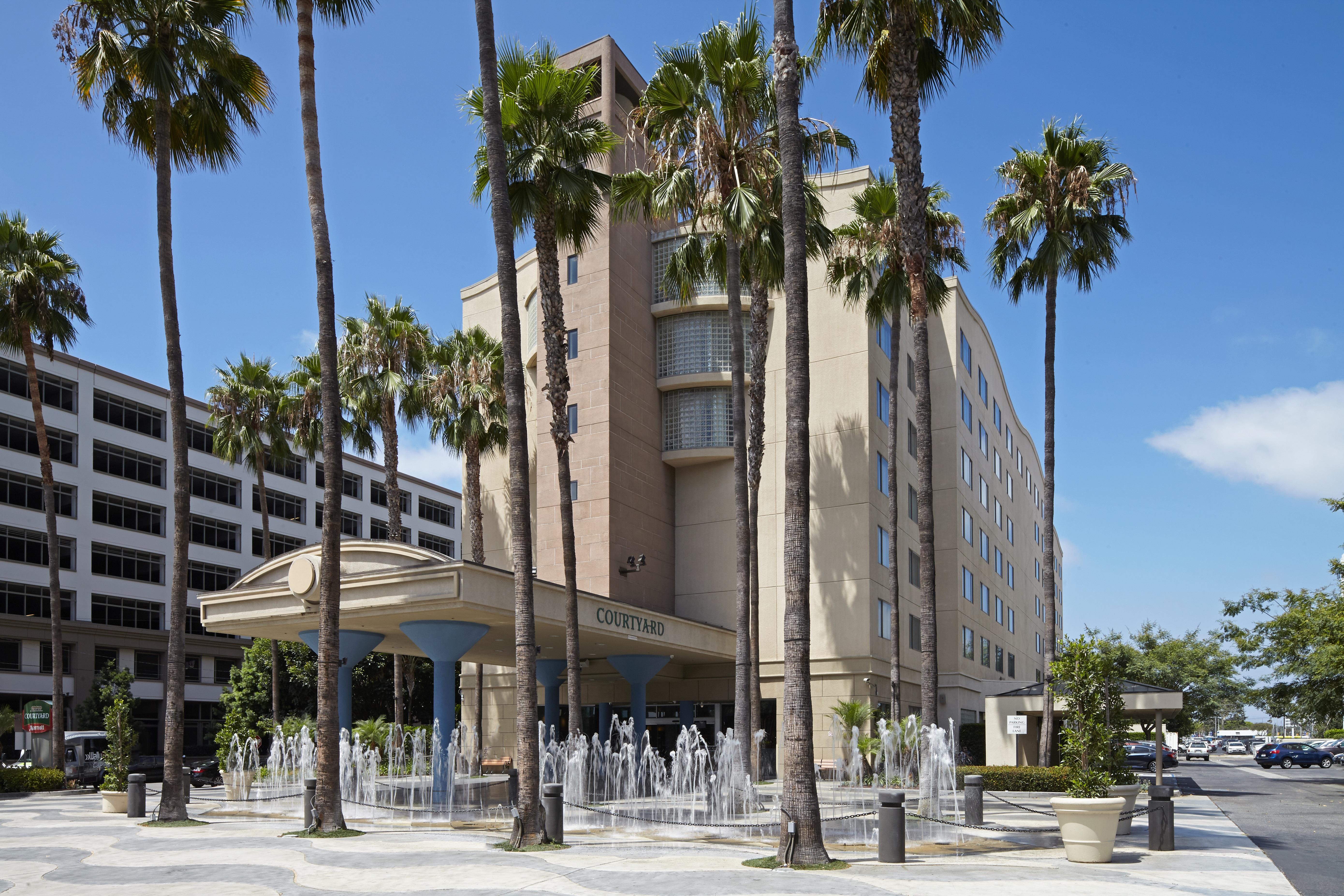 Courtyard By Marriott Los Angeles Lax / Century Boulevard Екстериор снимка