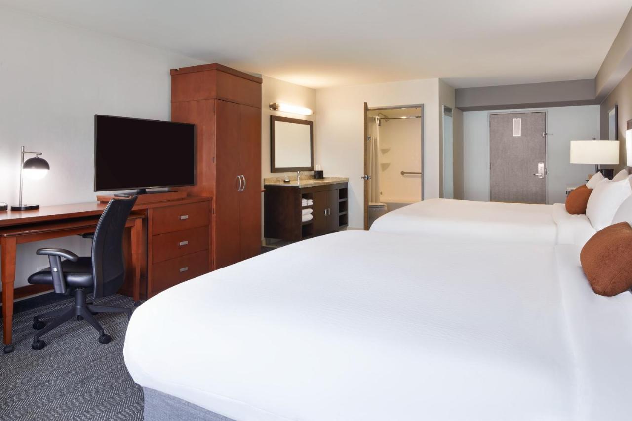 Courtyard By Marriott Los Angeles Lax / Century Boulevard Екстериор снимка