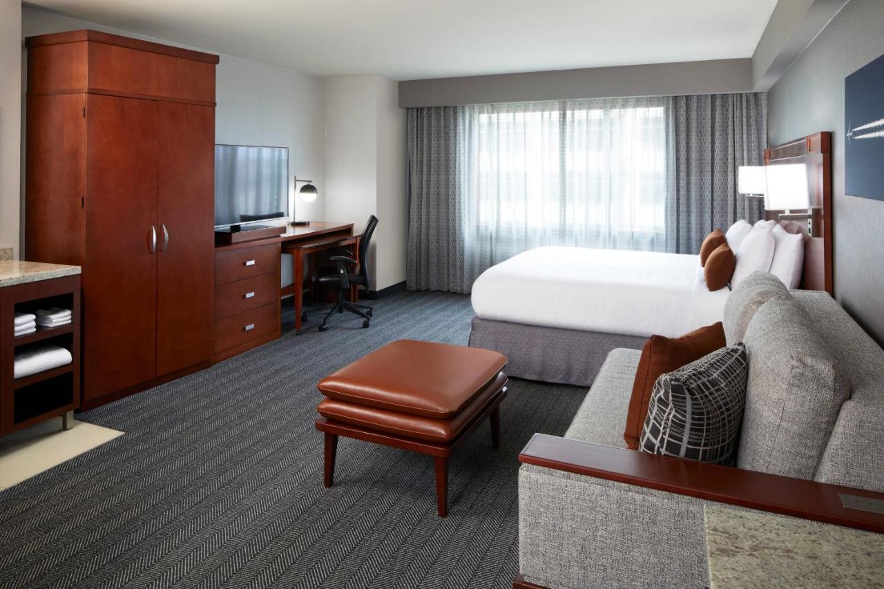 Courtyard By Marriott Los Angeles Lax / Century Boulevard Екстериор снимка