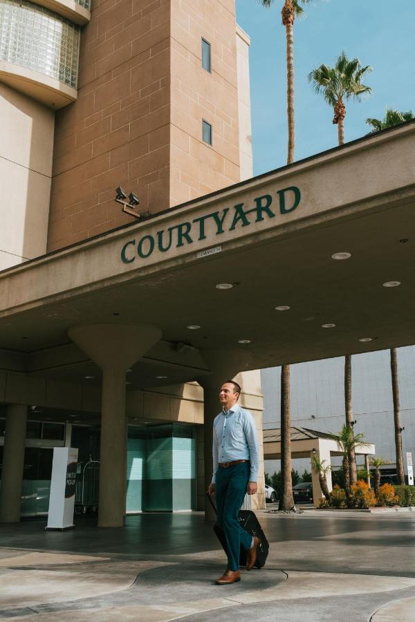 Courtyard By Marriott Los Angeles Lax / Century Boulevard Екстериор снимка