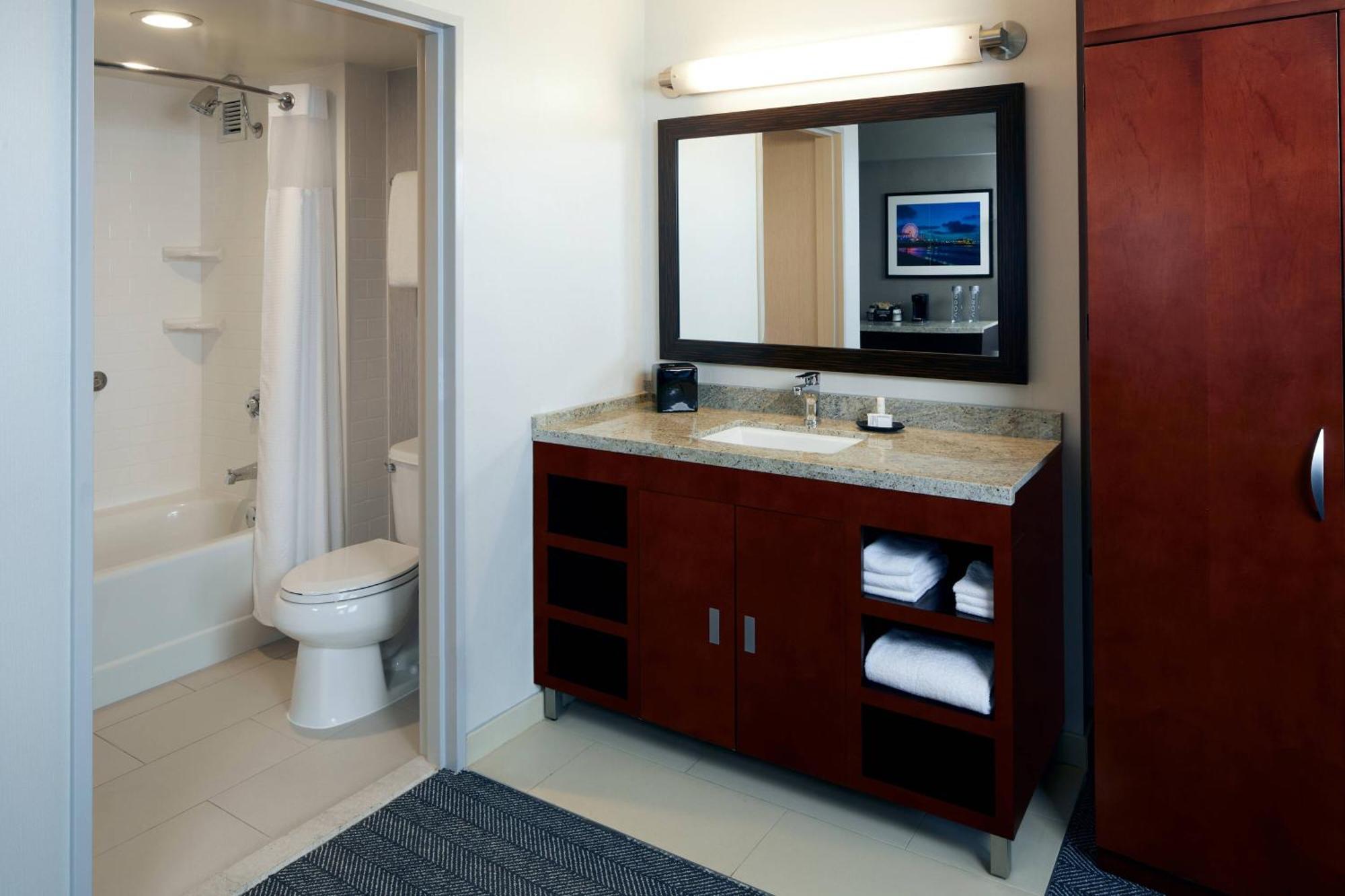 Courtyard By Marriott Los Angeles Lax / Century Boulevard Екстериор снимка