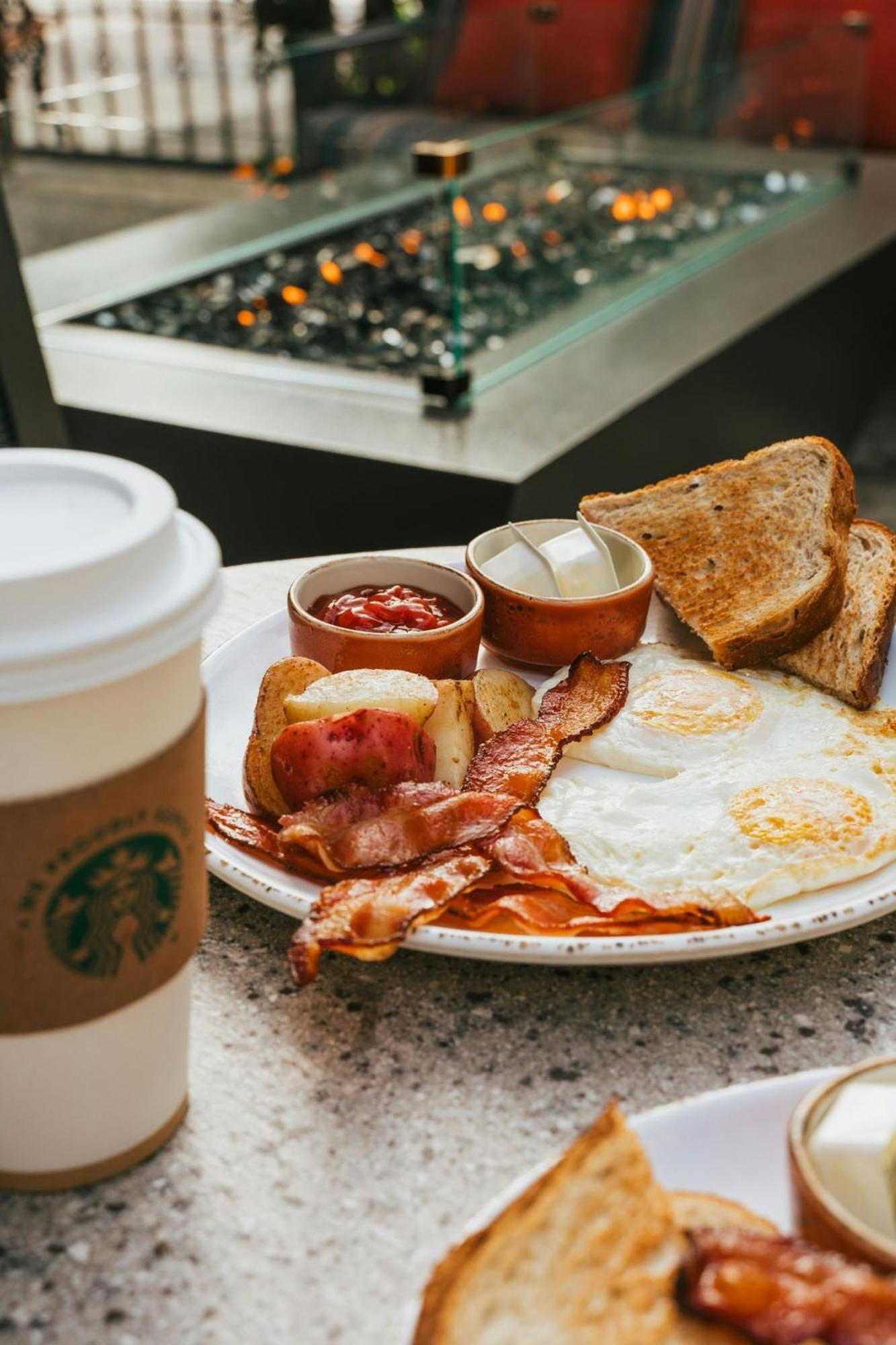 Courtyard By Marriott Los Angeles Lax / Century Boulevard Екстериор снимка