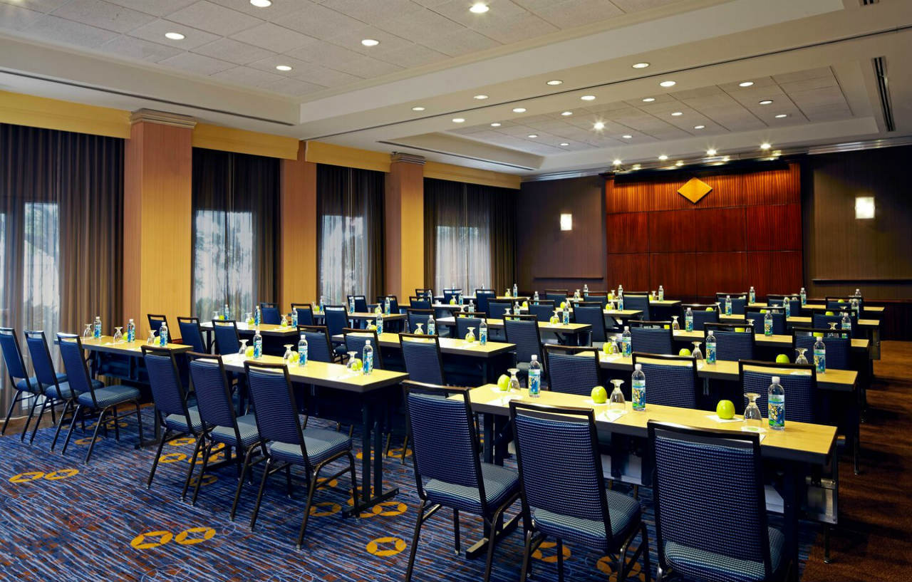 Courtyard By Marriott Los Angeles Lax / Century Boulevard Екстериор снимка